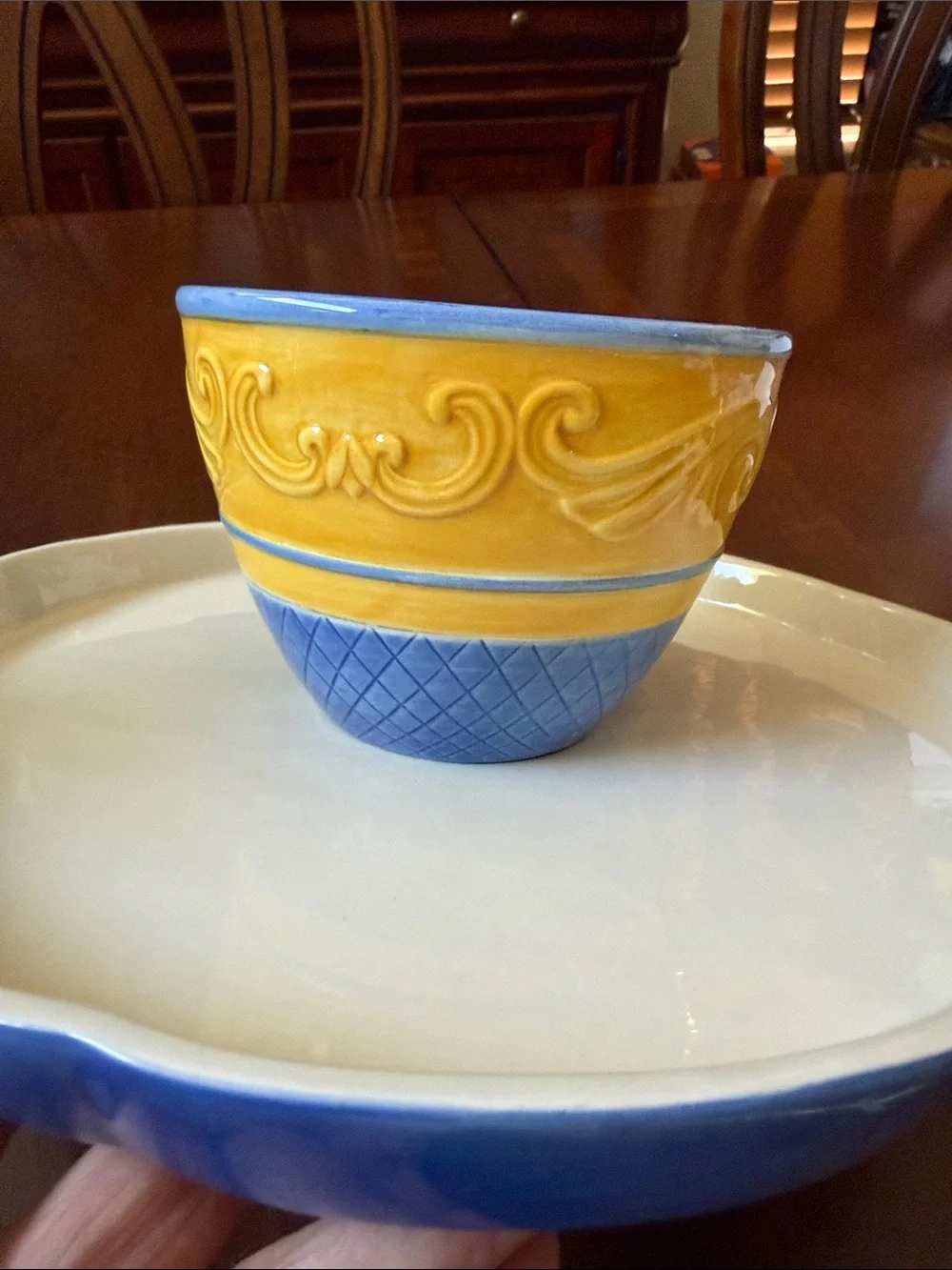 Ricamo Accessories by Fitz & Floyd footed cake plate or chip & dip rooster motif